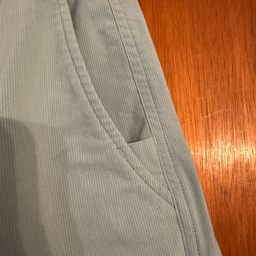 Athleta Marin 5” Blue Board Shorts Lightweight Performance - Picture 4 of 5